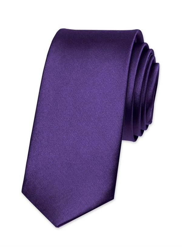 Галстук узкий атласный пурпурный Крайола (темно-фиолетовый) описание: Фасон - Узкий, Материал - Полиэстер, Цвет - Фиолетовый, Размер - 5 см х 141 см, Страна производства - Китай.