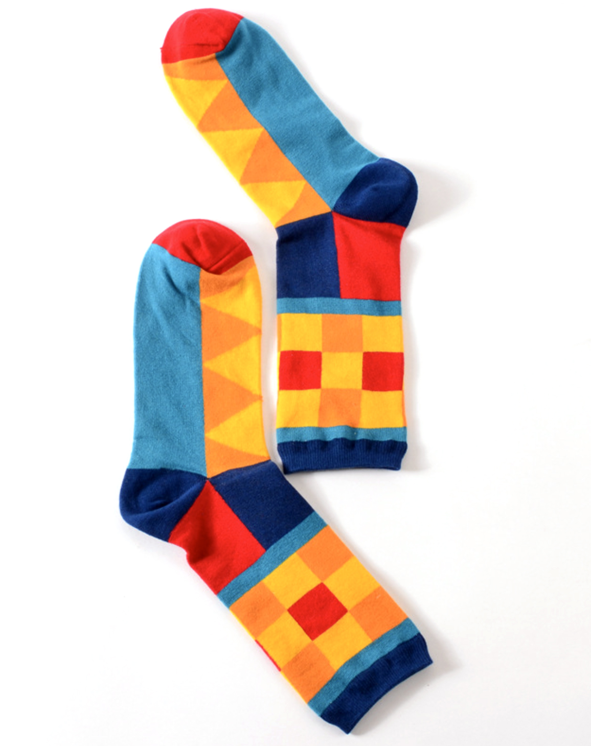 Носки цветные с геометрическими фигурами описание: Состав - Хлопок 50%, полиэстер 30%, нейлон 17%, спандекс 3%, Размер - Размер: 39-44, Цвет - Красный, синий, желтый, голубой, Страна производства - Китай;