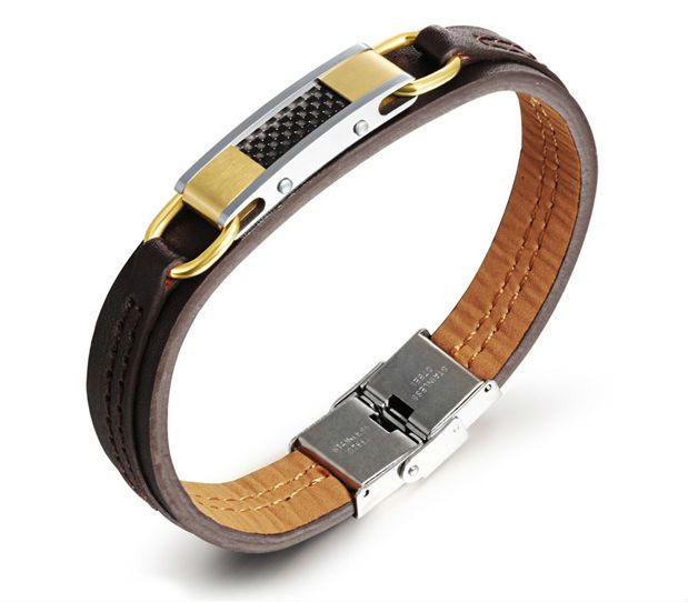 MB109 Кожаный браслет со стальной накладкой и вставкой из карбона описание: Размеры - 21 см. х 11 мм., Вес - 23 гр., Материал: Карбоновая вставка Экокожа Ювелирная сталь 316L, Страна производства - Южная Корея;