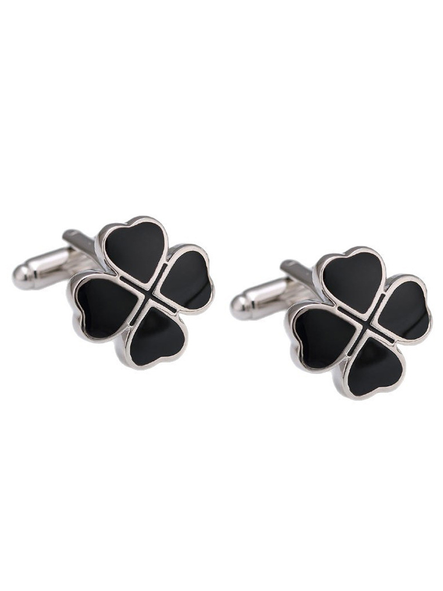 Запонки четырехлистник клевера Запонки четырехлистник клевера, Материал: Ювелирная сталь 316L Покрытие - пластик, Цвет: Черный, Размеры: 16 мм х 16 мм, общая длина 23 мм, ножка 18 мм, вес: 13 гр., подарочная упаковка бесплатно.