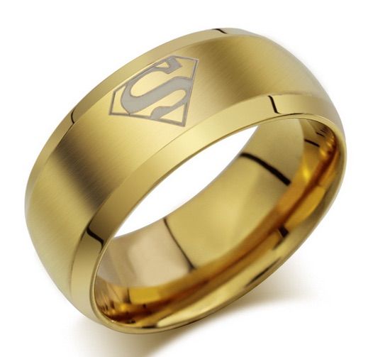 MK04 Мужское кольцо с знаком Супермен золотое только в 2beMan.ru