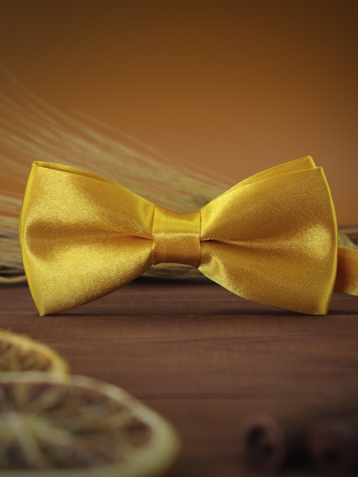 фото Детский галстук-бабочка атласная желтый от 2beMan.ru